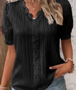 Fashionable hollowed-out short-sleeved shirt