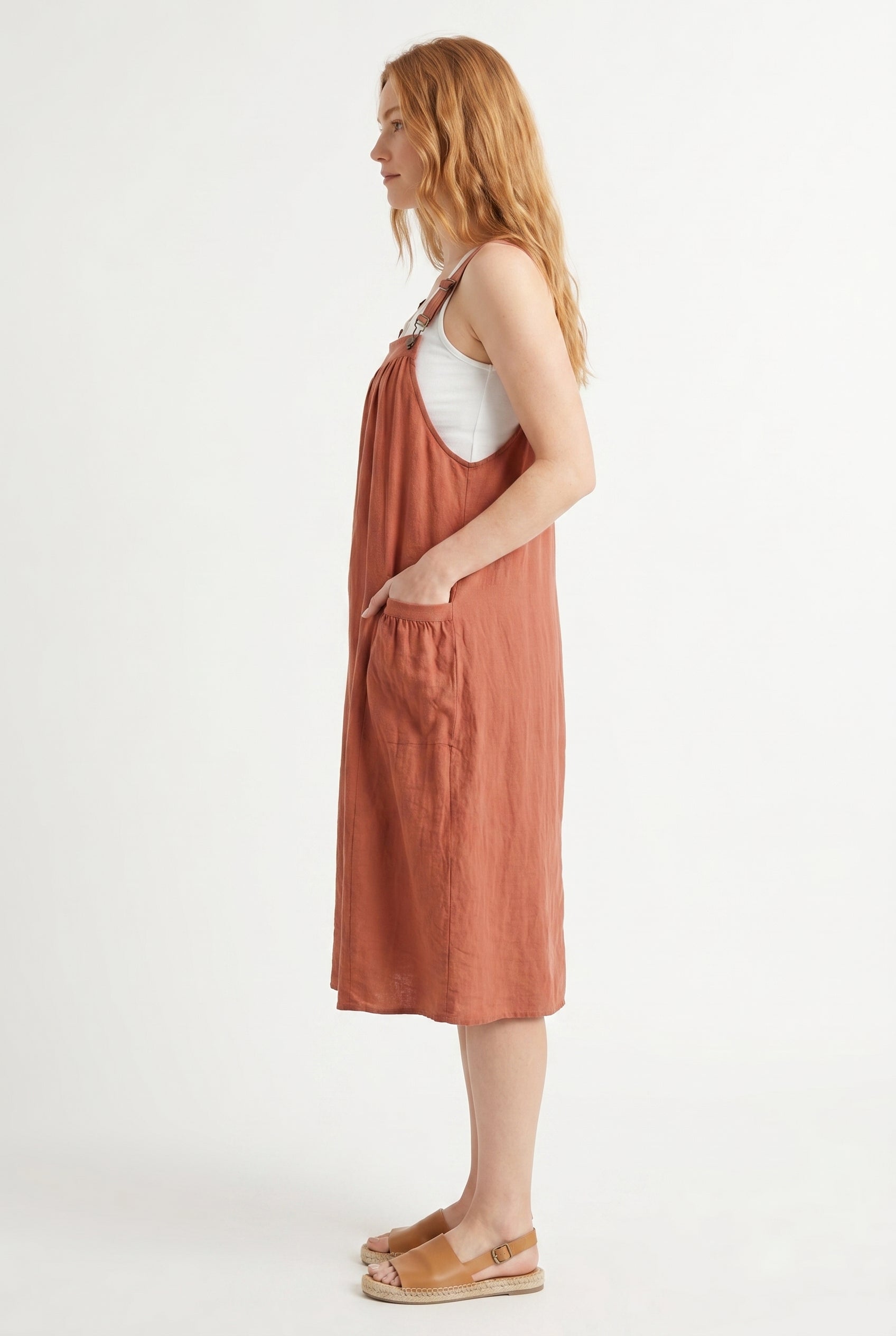 Elara Pinafore