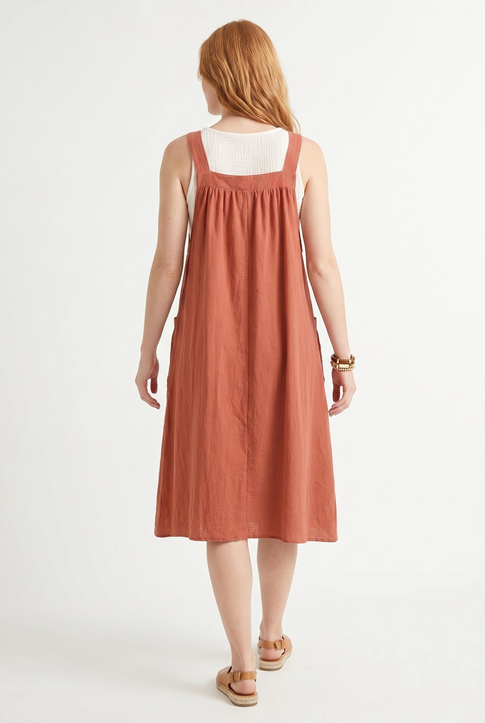 Elara Pinafore
