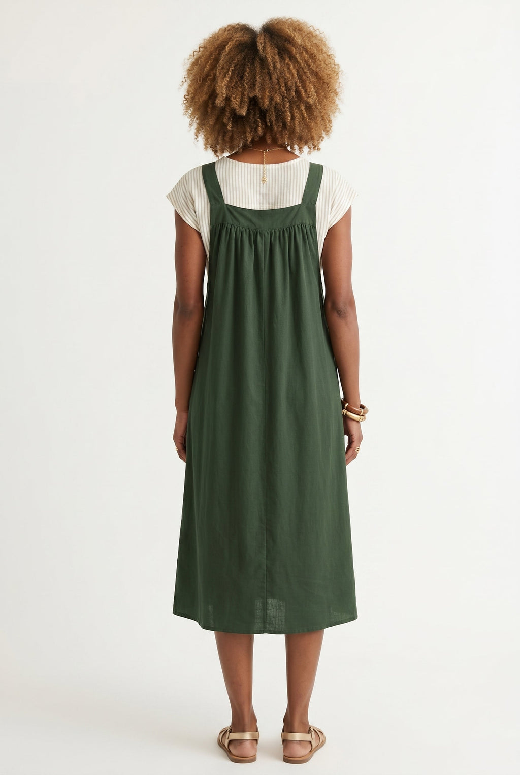 Elara Pinafore