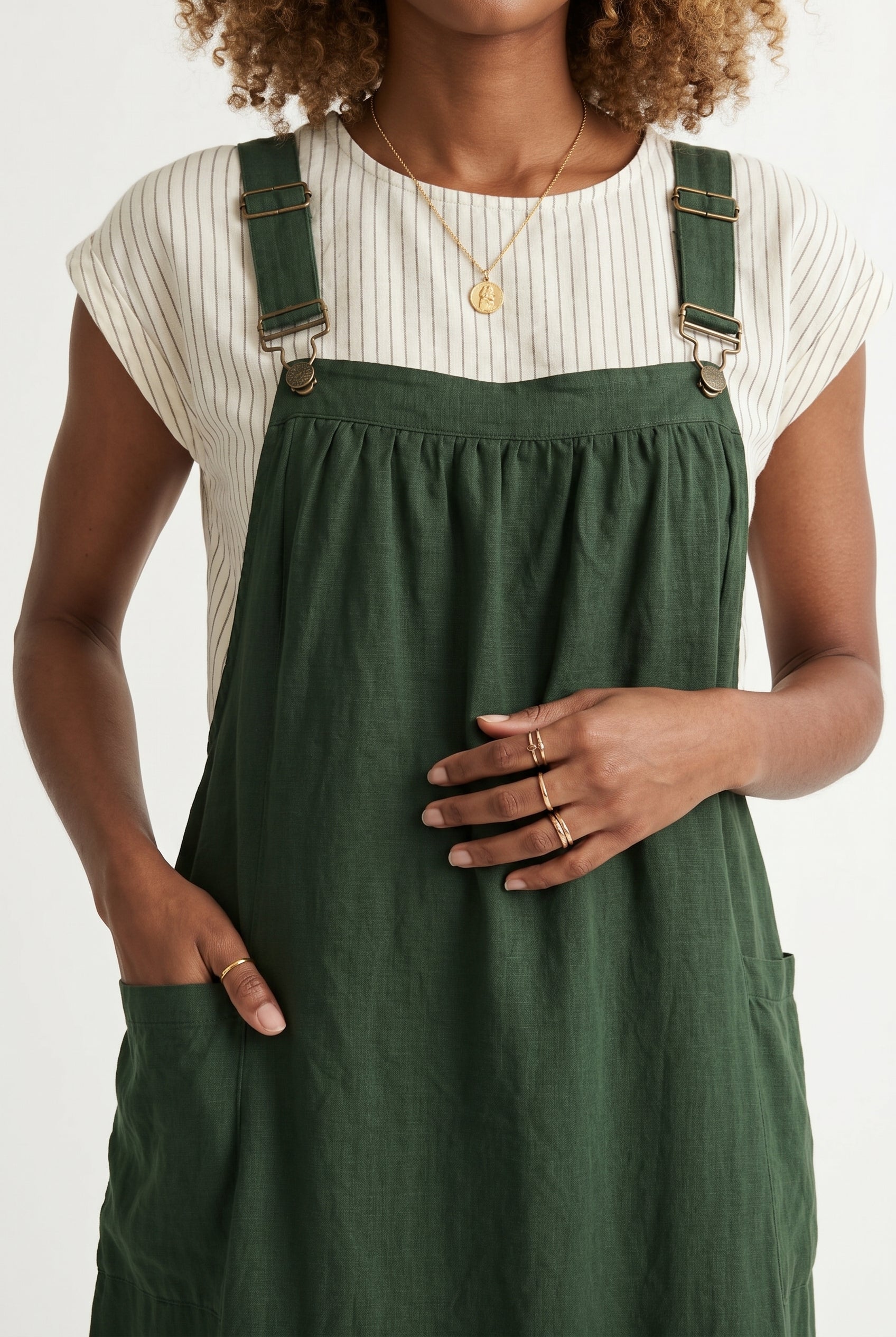 Elara Pinafore