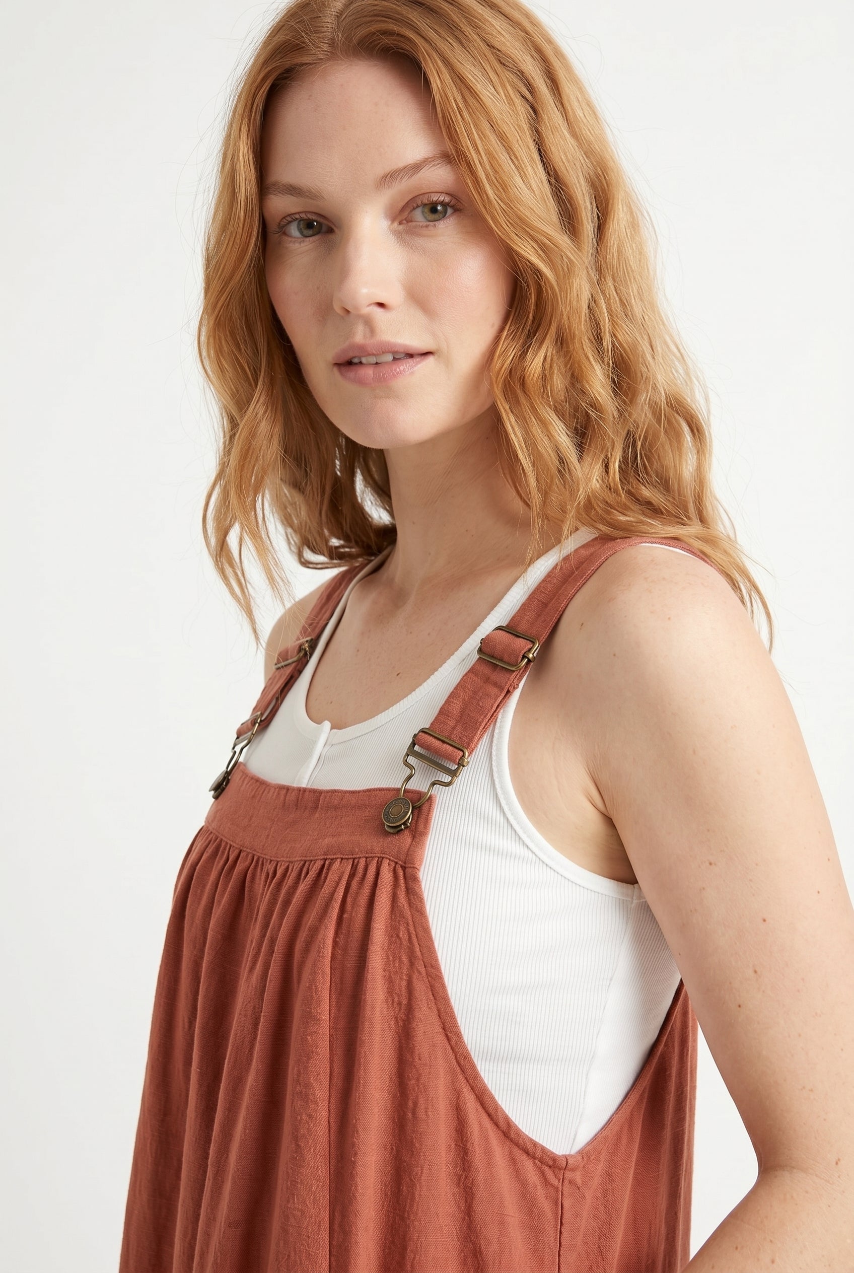 Elara Pinafore