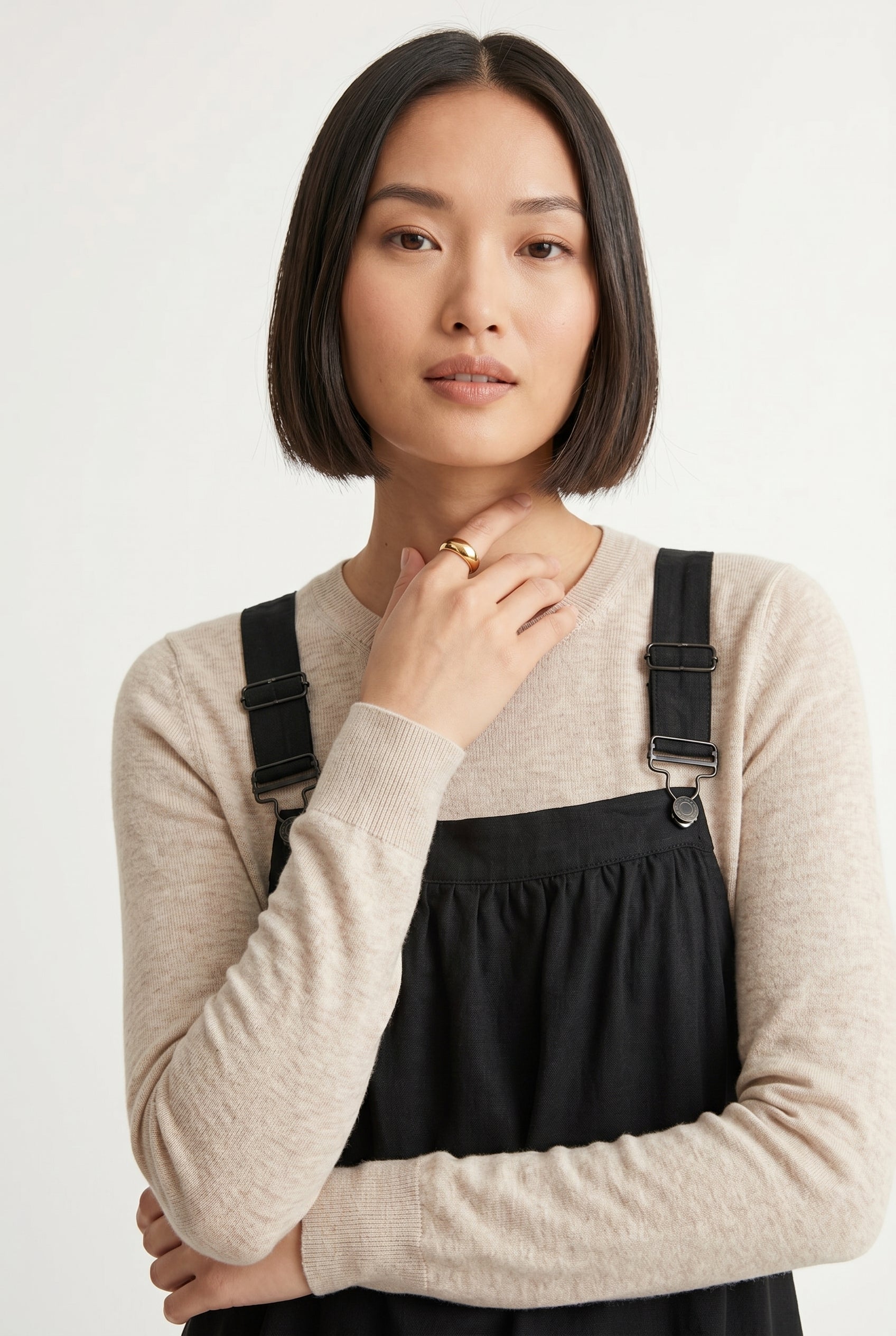 Elara Pinafore