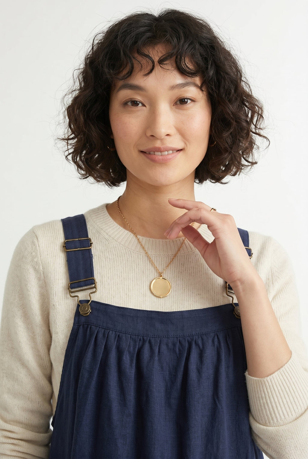 Elara Pinafore